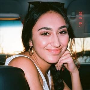 Meet your Posher, Katelyn